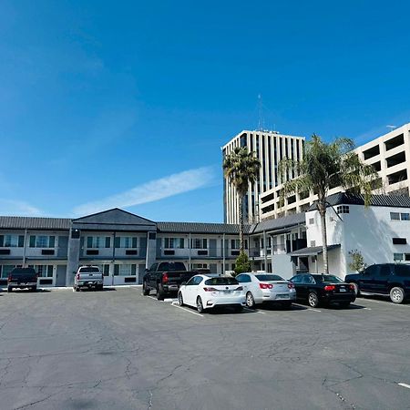 Surestay By Best Western Fresno Central Exteriér fotografie