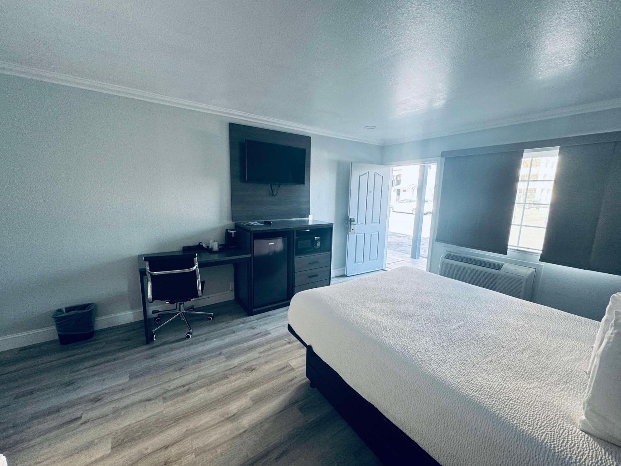 Surestay By Best Western Fresno Central Exteriér fotografie