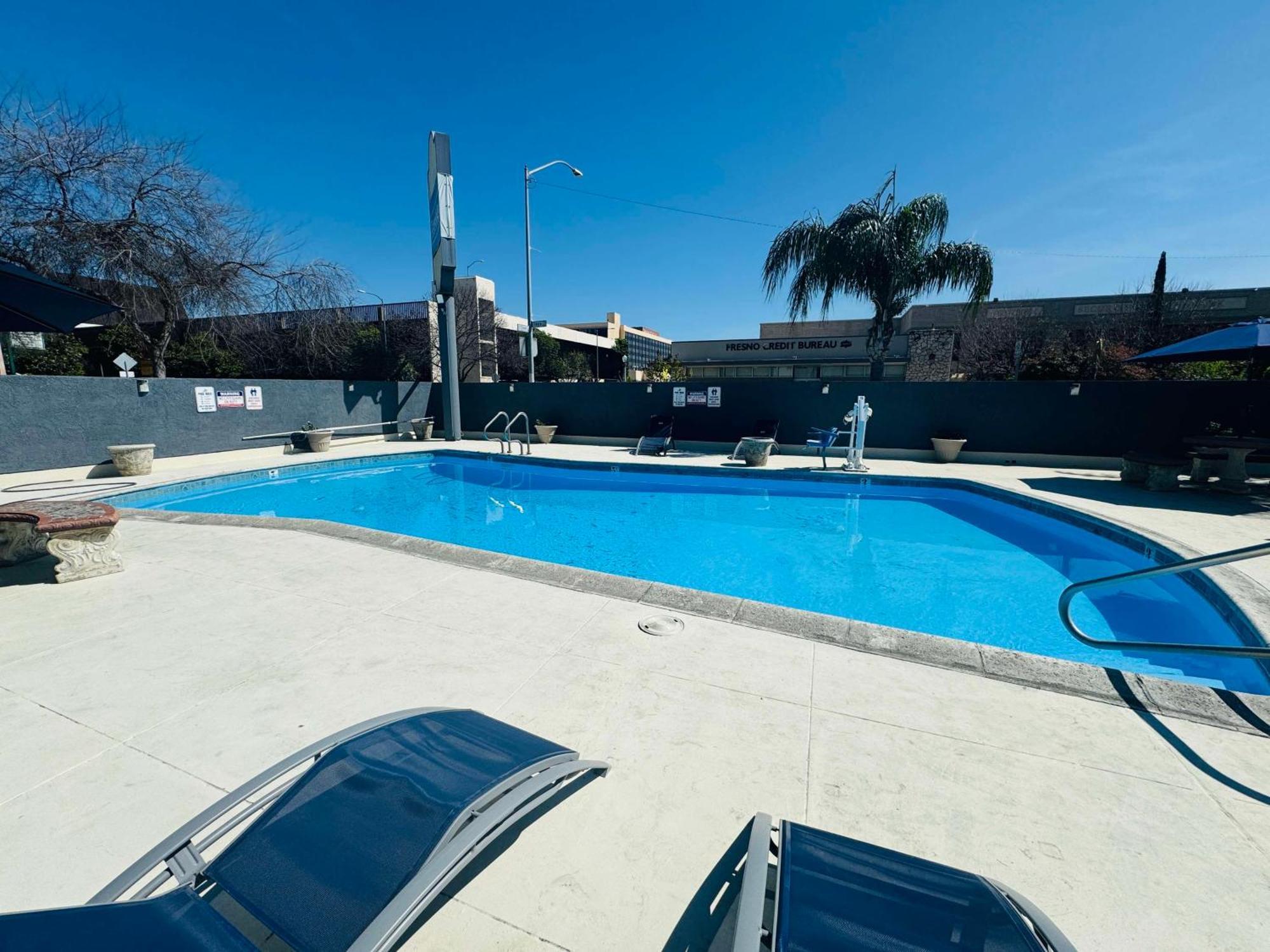 Surestay By Best Western Fresno Central Exteriér fotografie