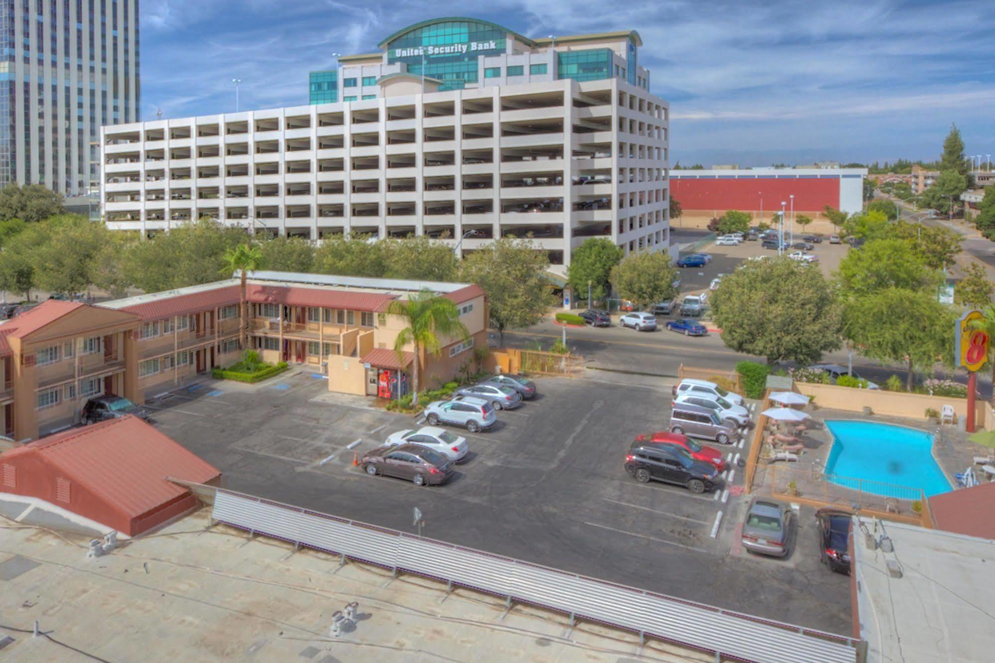 Surestay By Best Western Fresno Central Exteriér fotografie